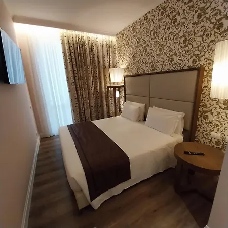 Montreal Otel