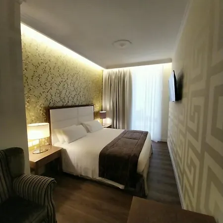 Montreal Otel 3*
