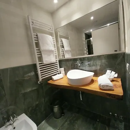 Montreal Otel