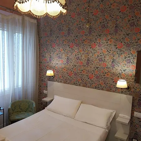 Montreal Hotel Florence
