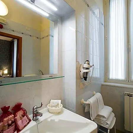 Montreal 3* Florence