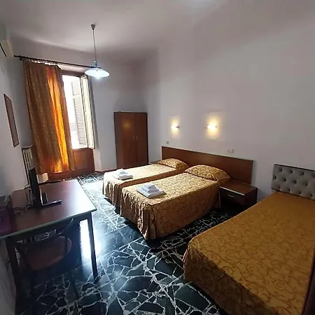 Hotel Montreal 3*