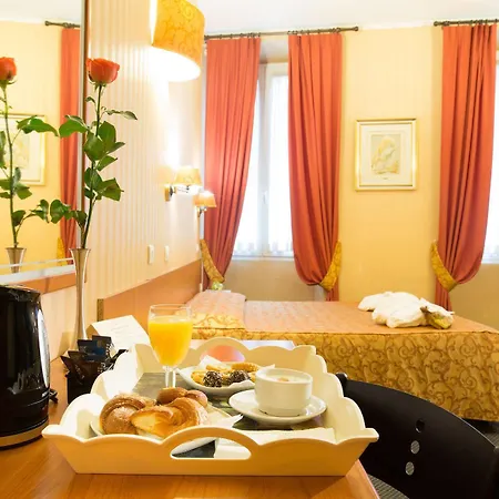 Montreal Hotel Florença