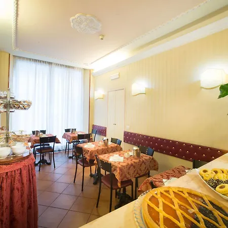 Hotel Montreal