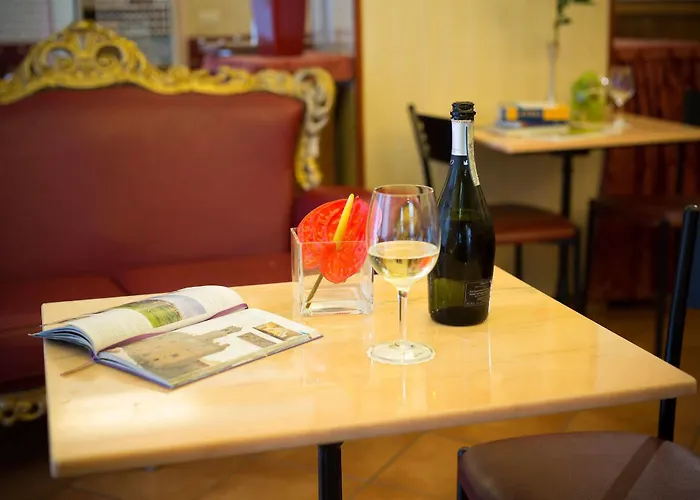 فندق Montreal 3*