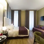Отель Montreal 3*