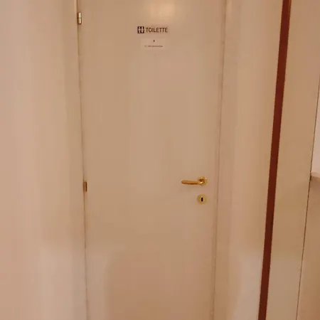 Hotel Montreal 3*