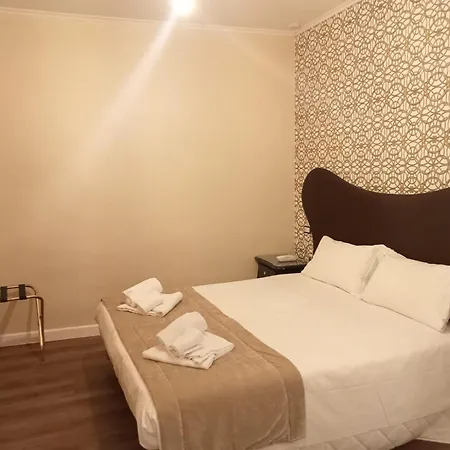 Ξενοδοχείο Montreal 3*